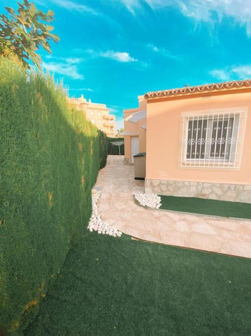 Impresionante Villa Con Piscina - Oliva Nova Eksteriør bilde