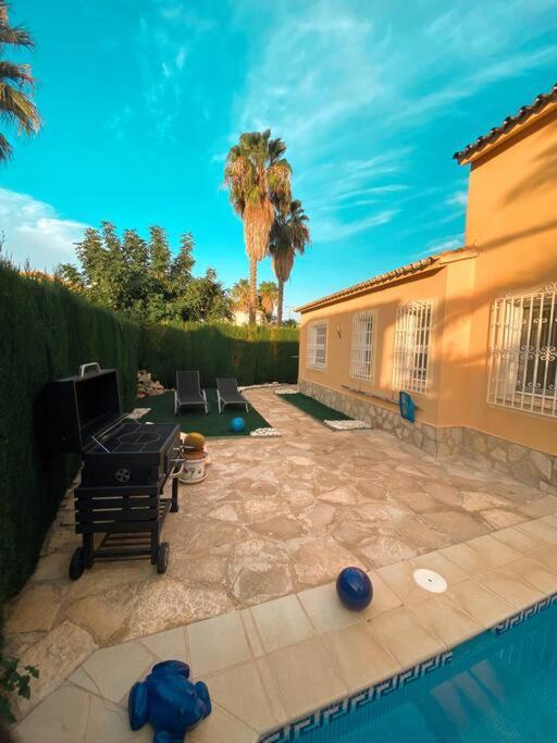 Impresionante Villa Con Piscina - Oliva Nova Eksteriør bilde
